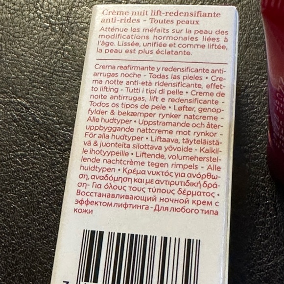 Clarins Super Restorative night Cream 5ml *PRICE FIRM*. - Picture 8 of 8